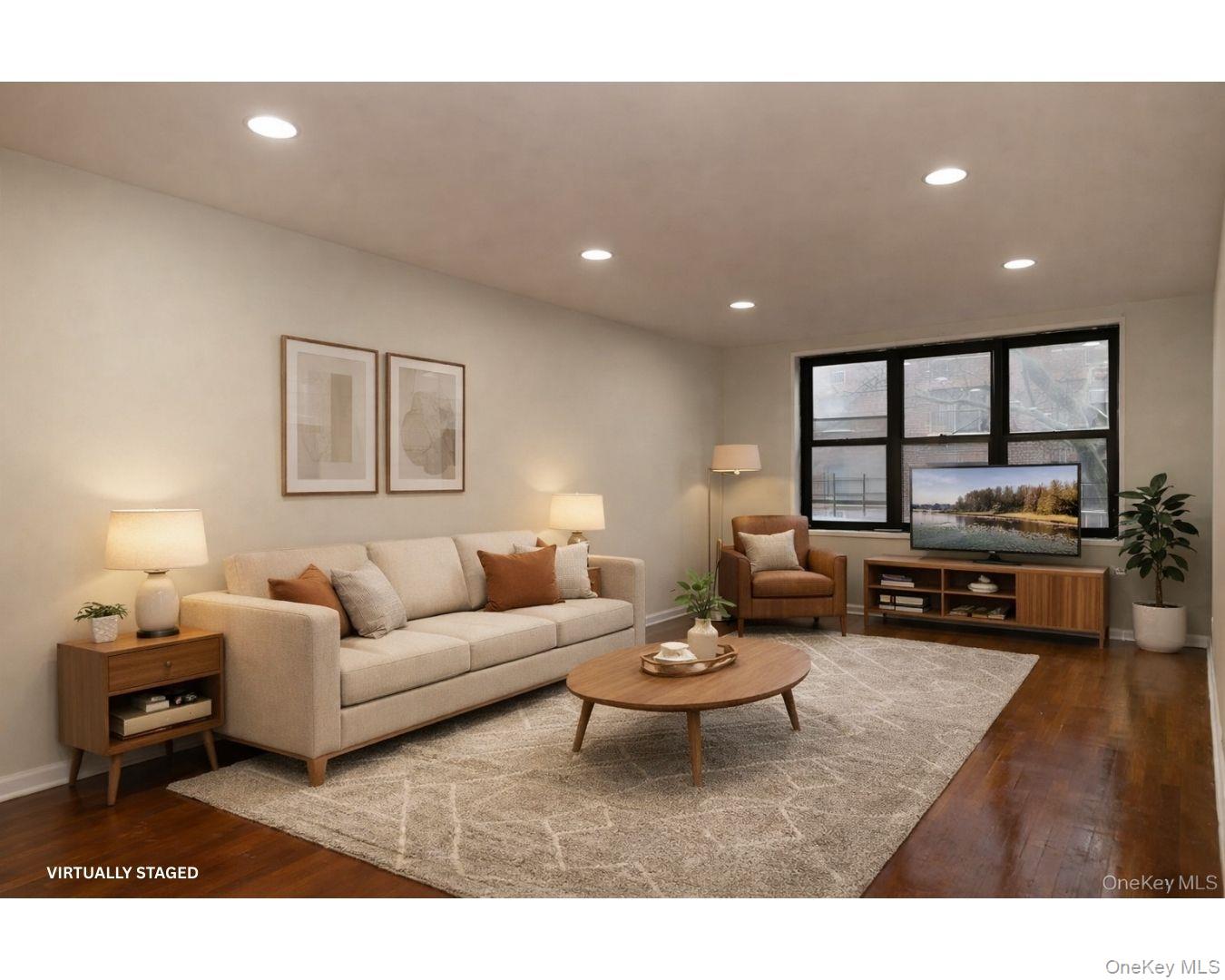 1275 E 51st Street, Unit 3Y