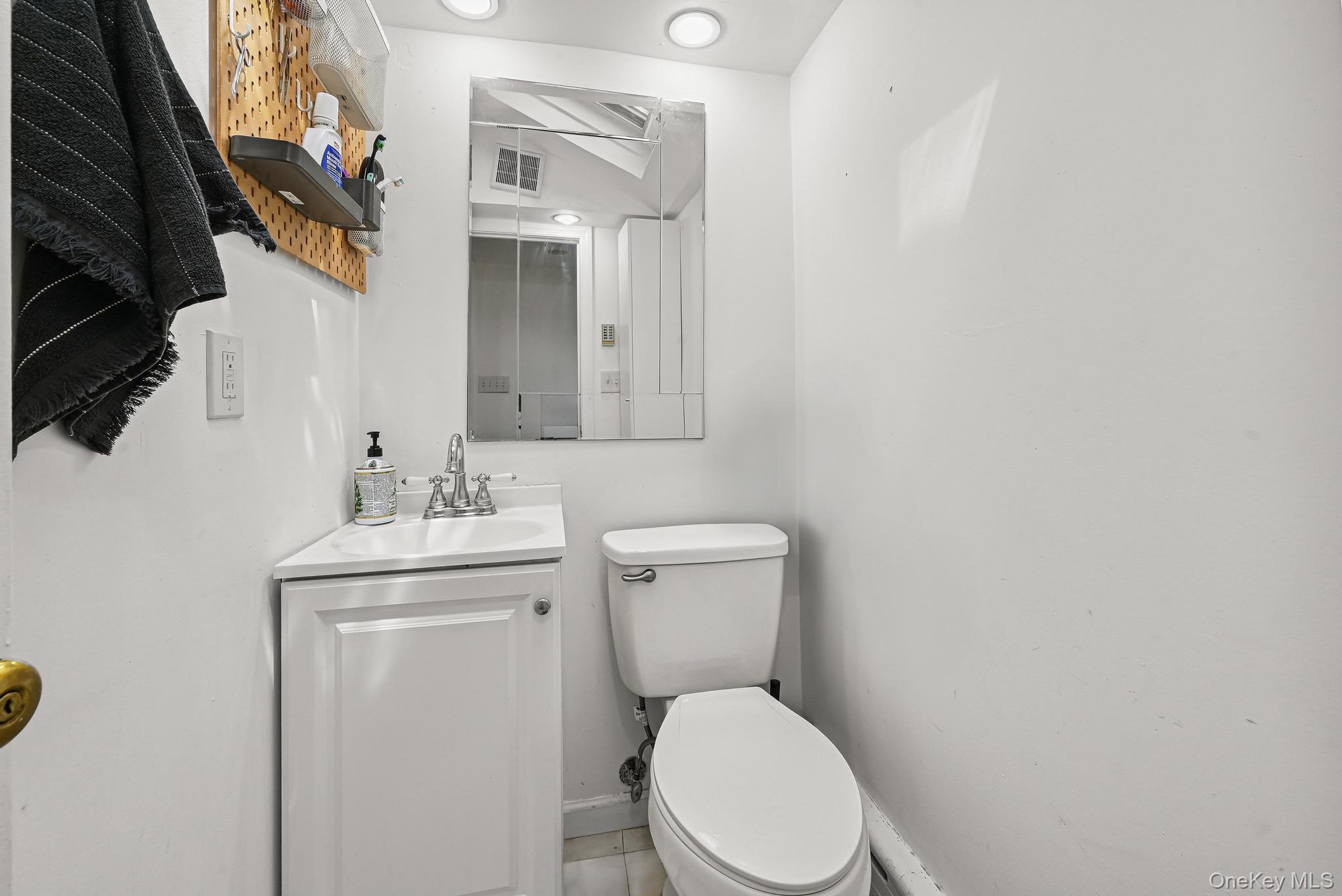 13 Herbert Avenue – For Rent photo 6