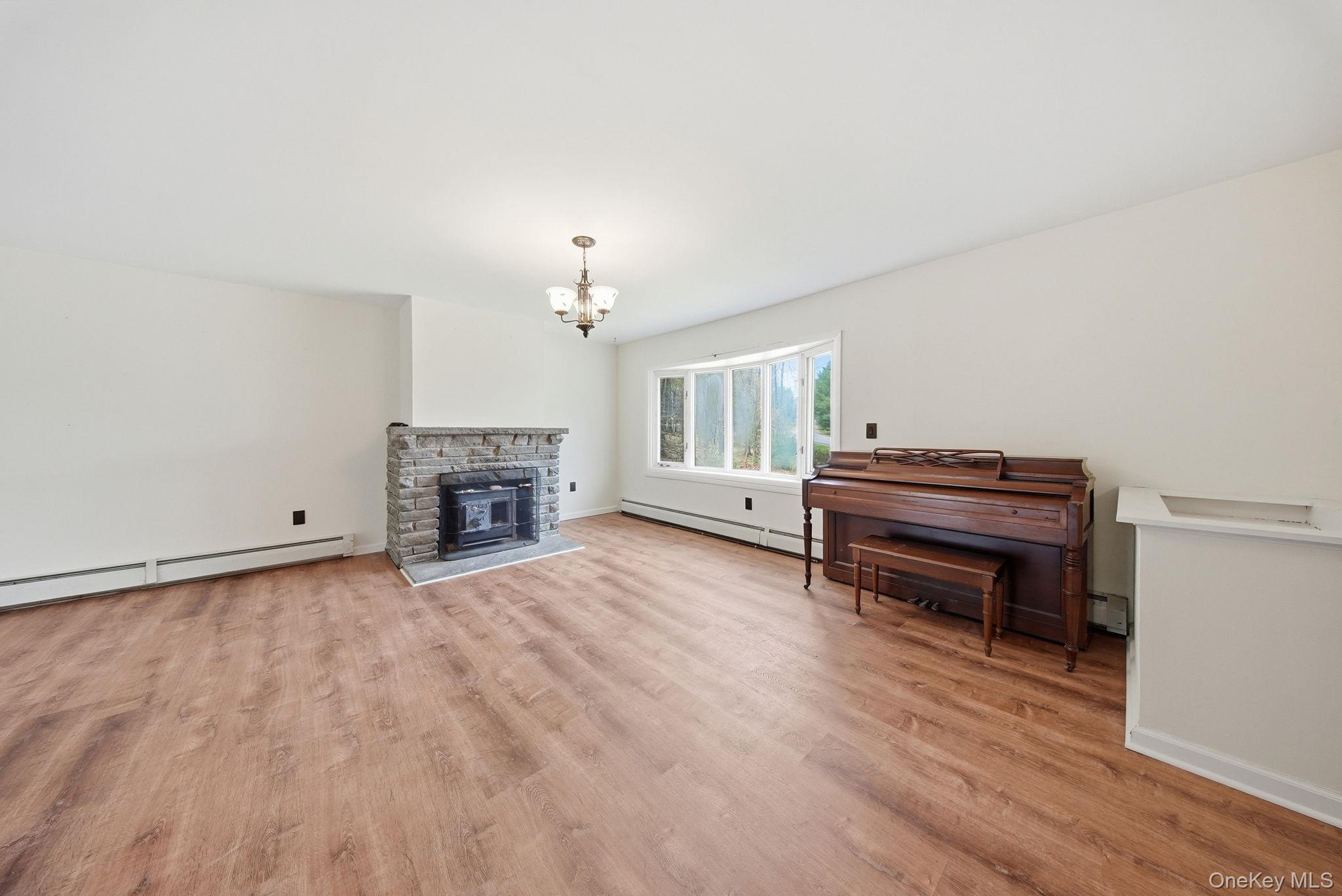 87 Airport Road – For Sale photo 9