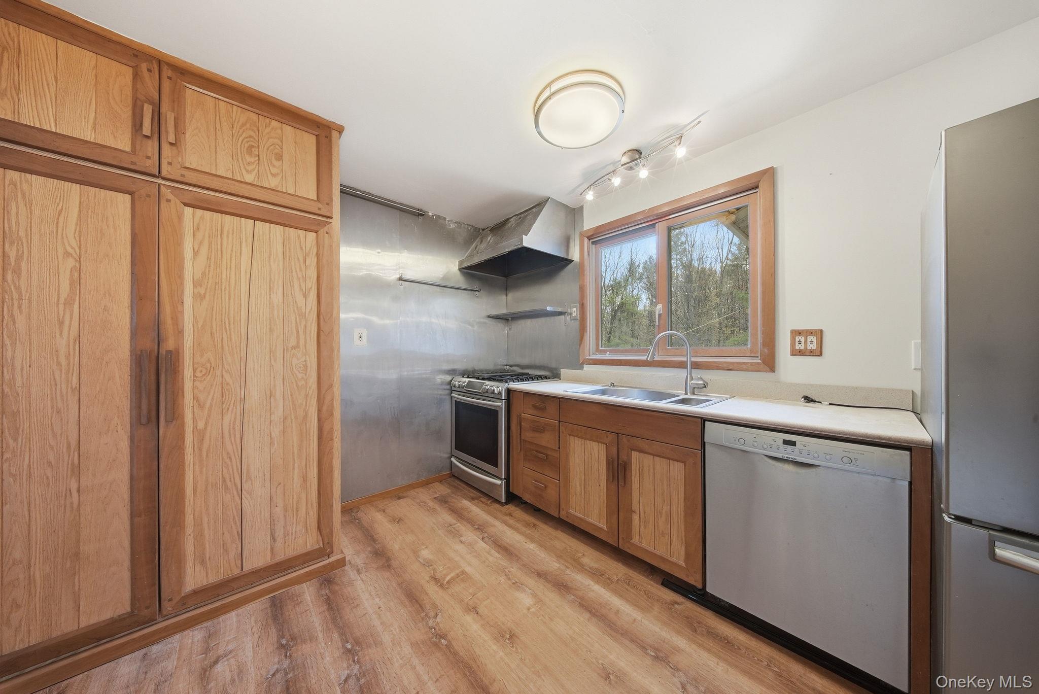 87 Airport Road – For Sale photo 19