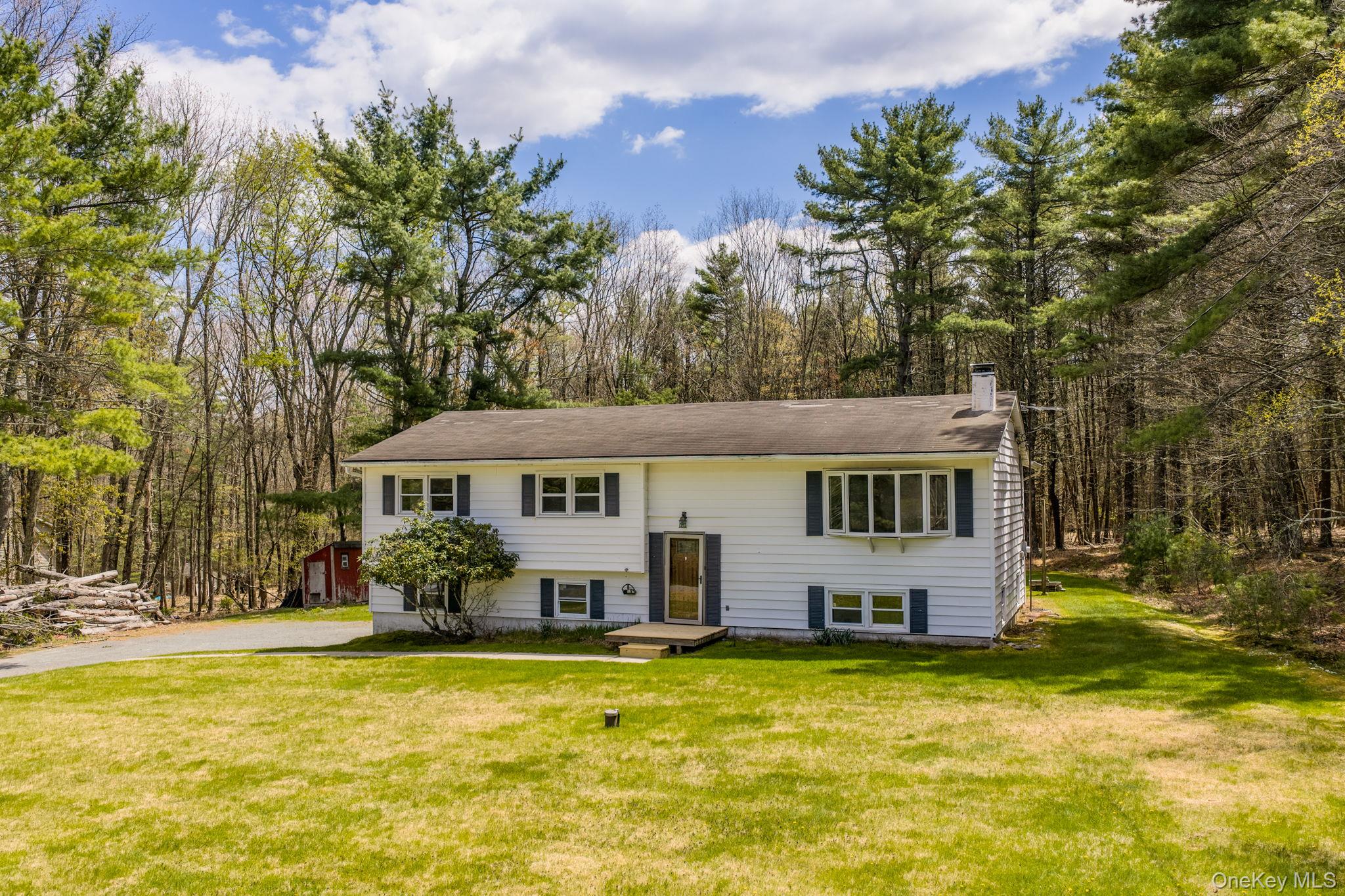 87 Airport Road – For Sale photo 3