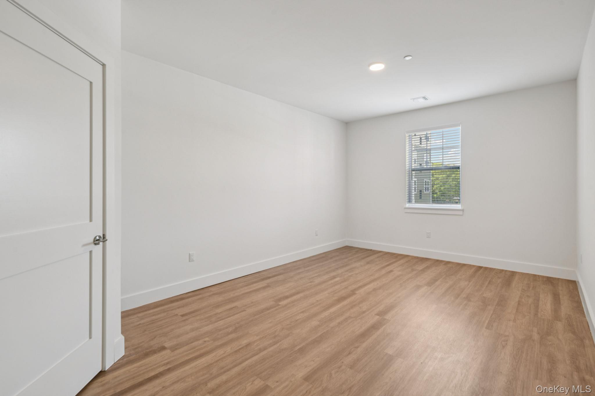 4180 Sunrise Highway – For Rent photo 15
