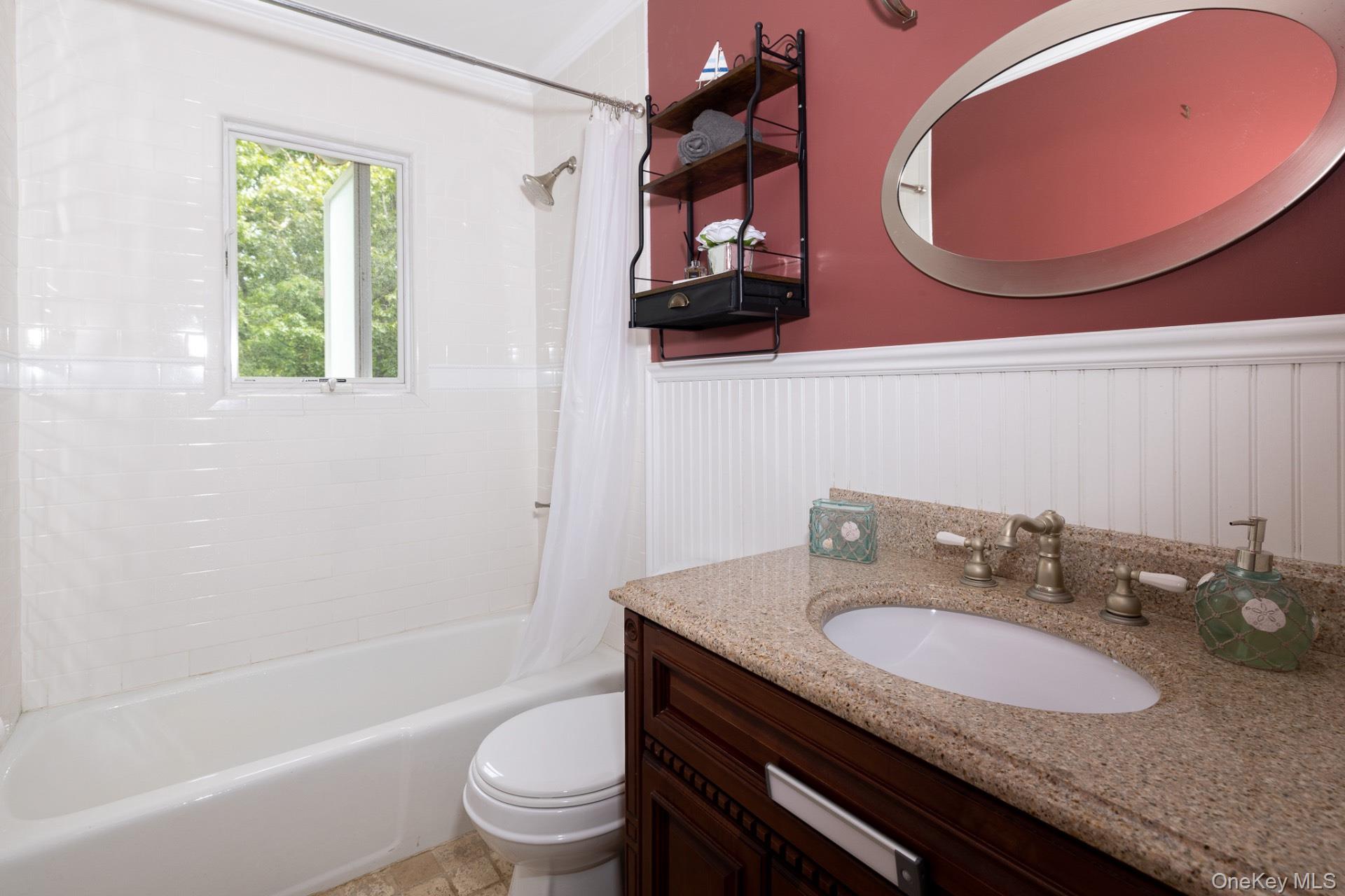 10 Columbine Avenue N – For Rent photo 11