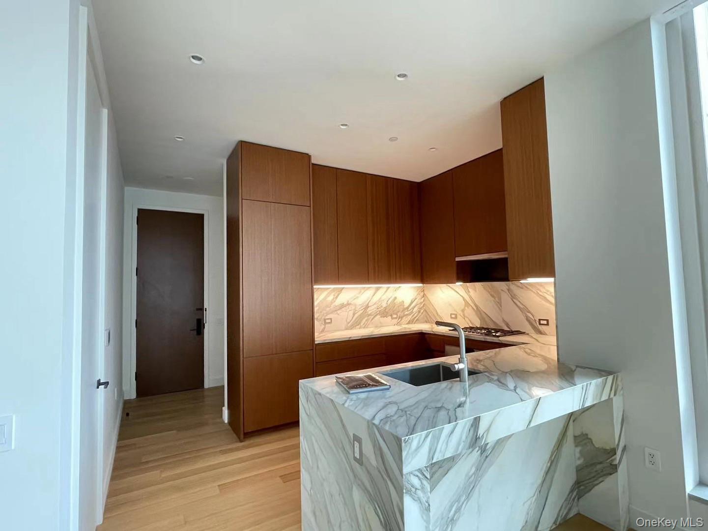 15 E 30th Street, Unit 17E photo 17