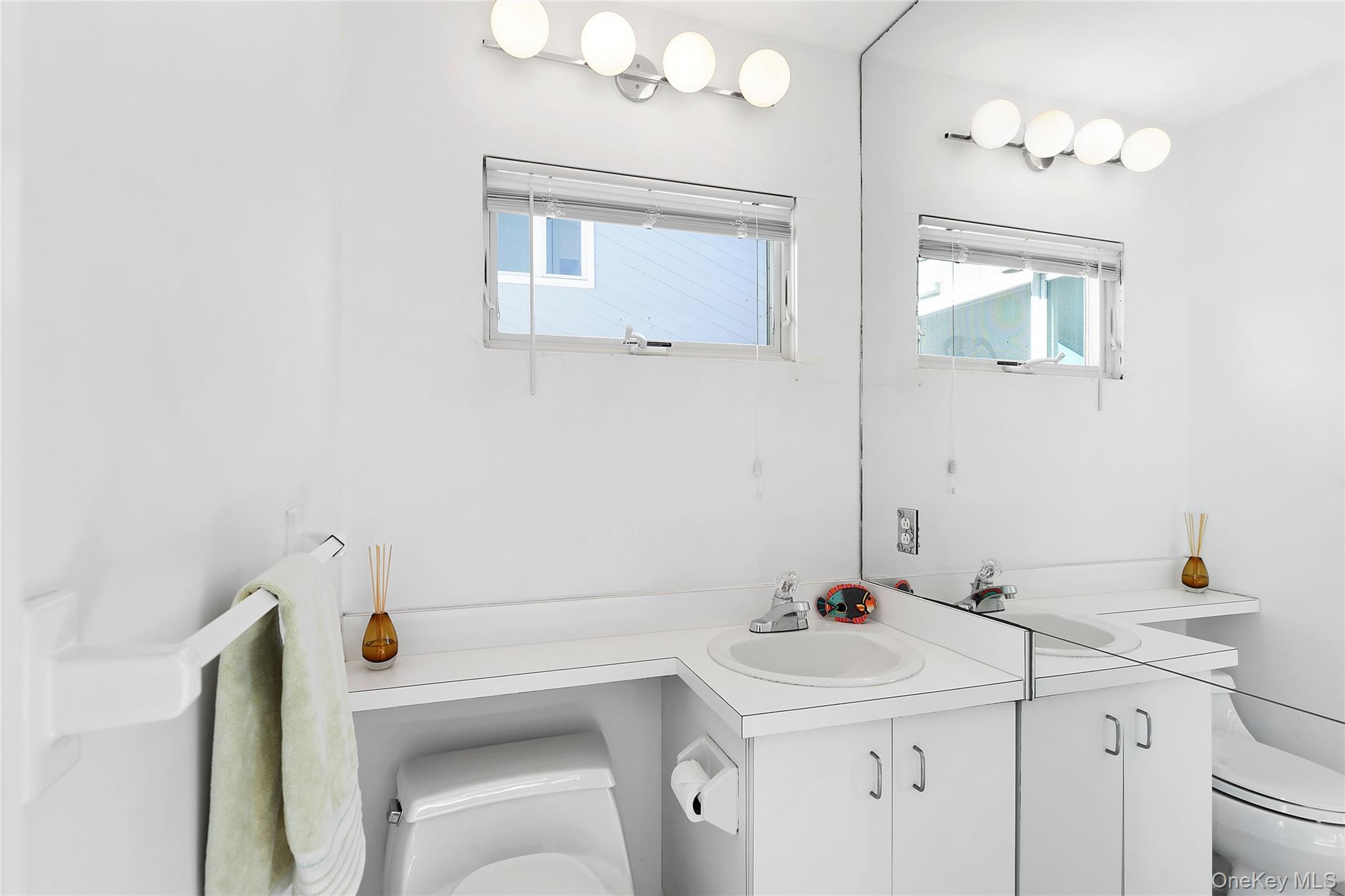 32 Dune Road – For Rent photo 9