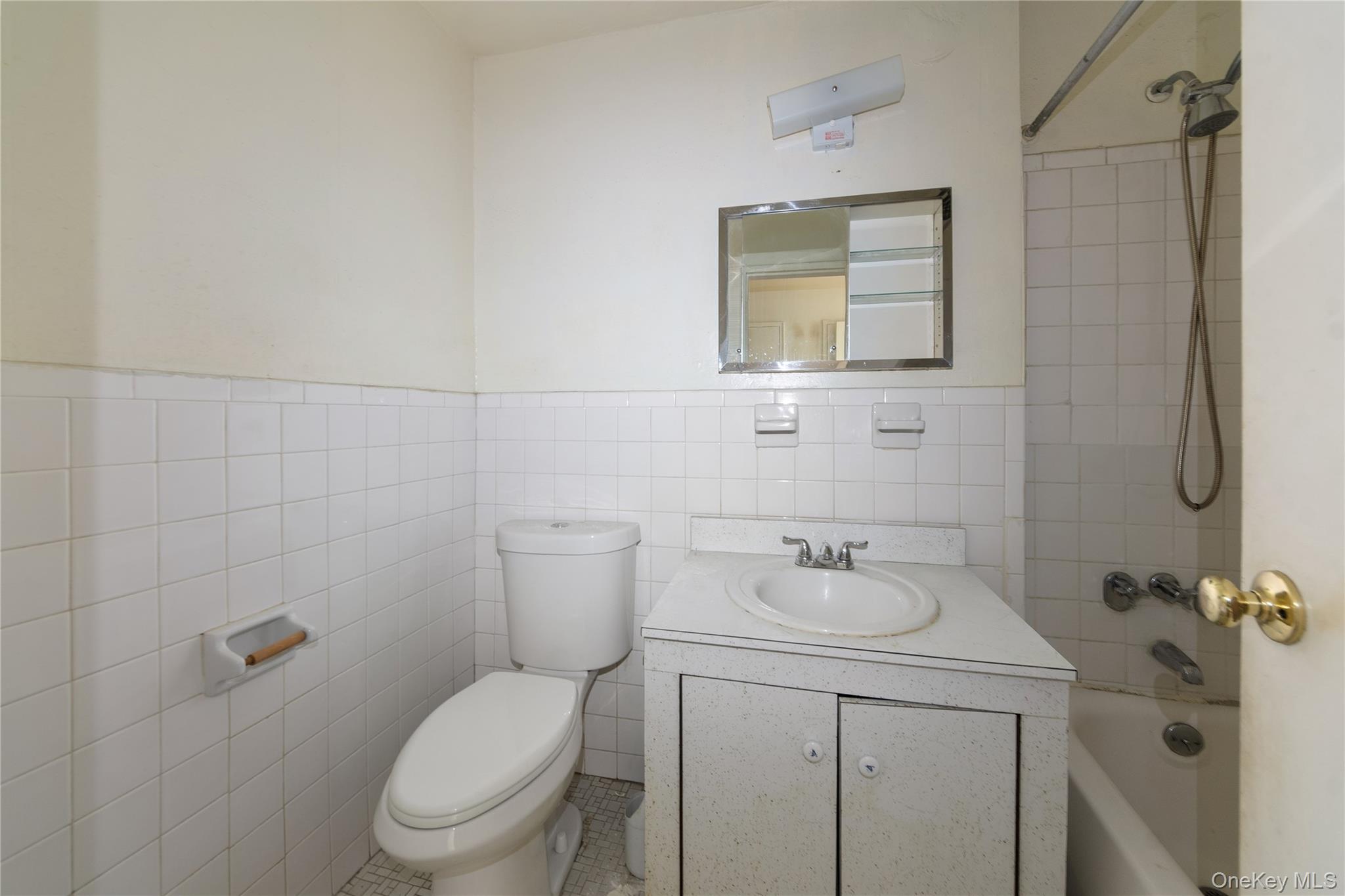 370 Westchester Avenue, Unit 2N photo 14