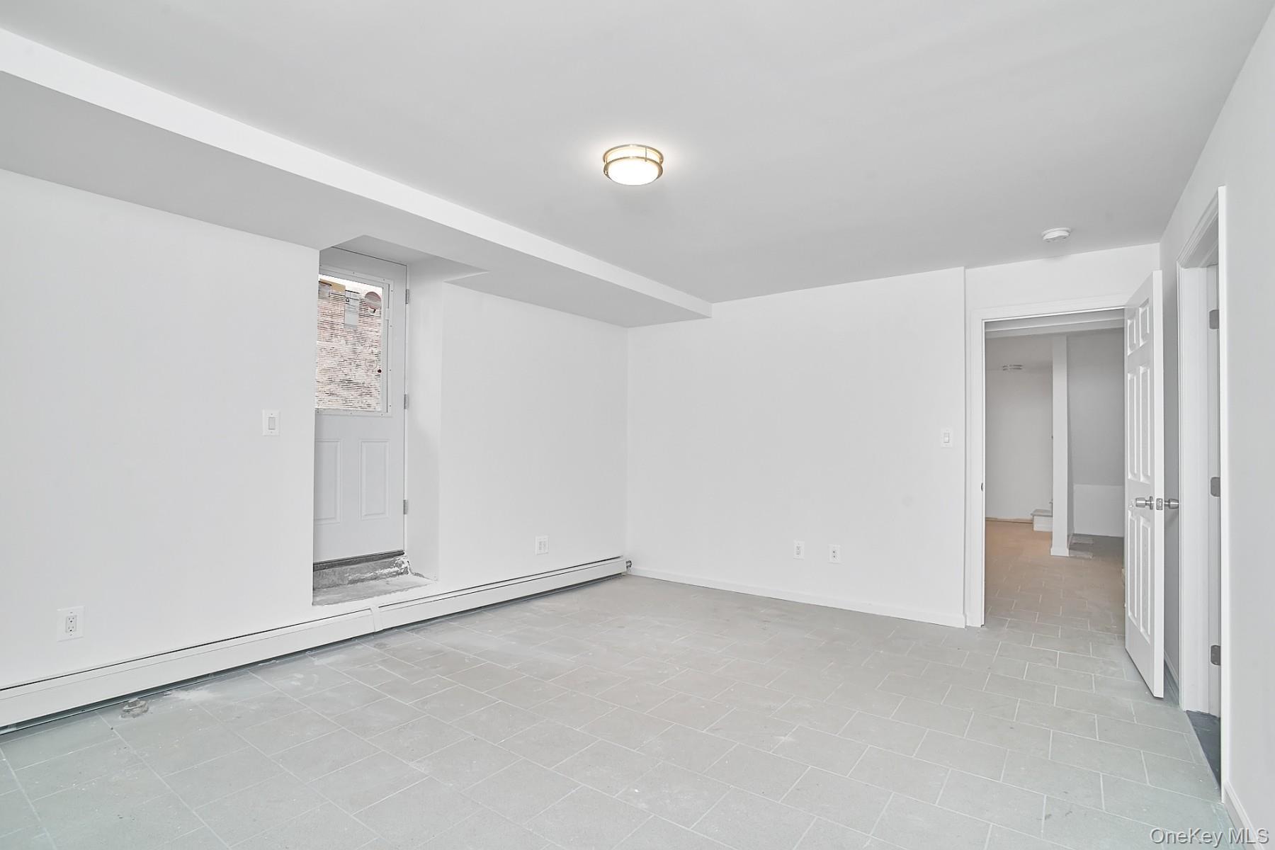 1069 Grant Avenue – For Sale photo 32