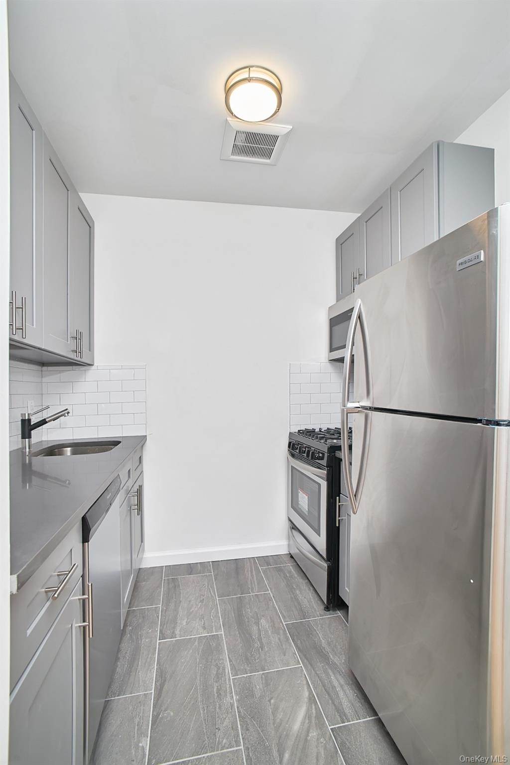 1069 Grant Avenue – For Sale photo 24