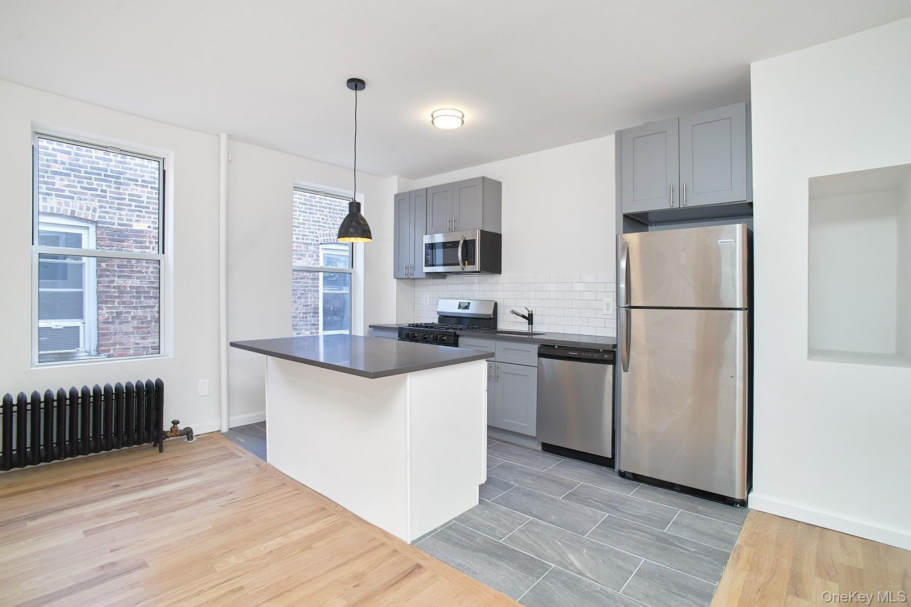 1069 Grant Avenue – For Sale photo 5