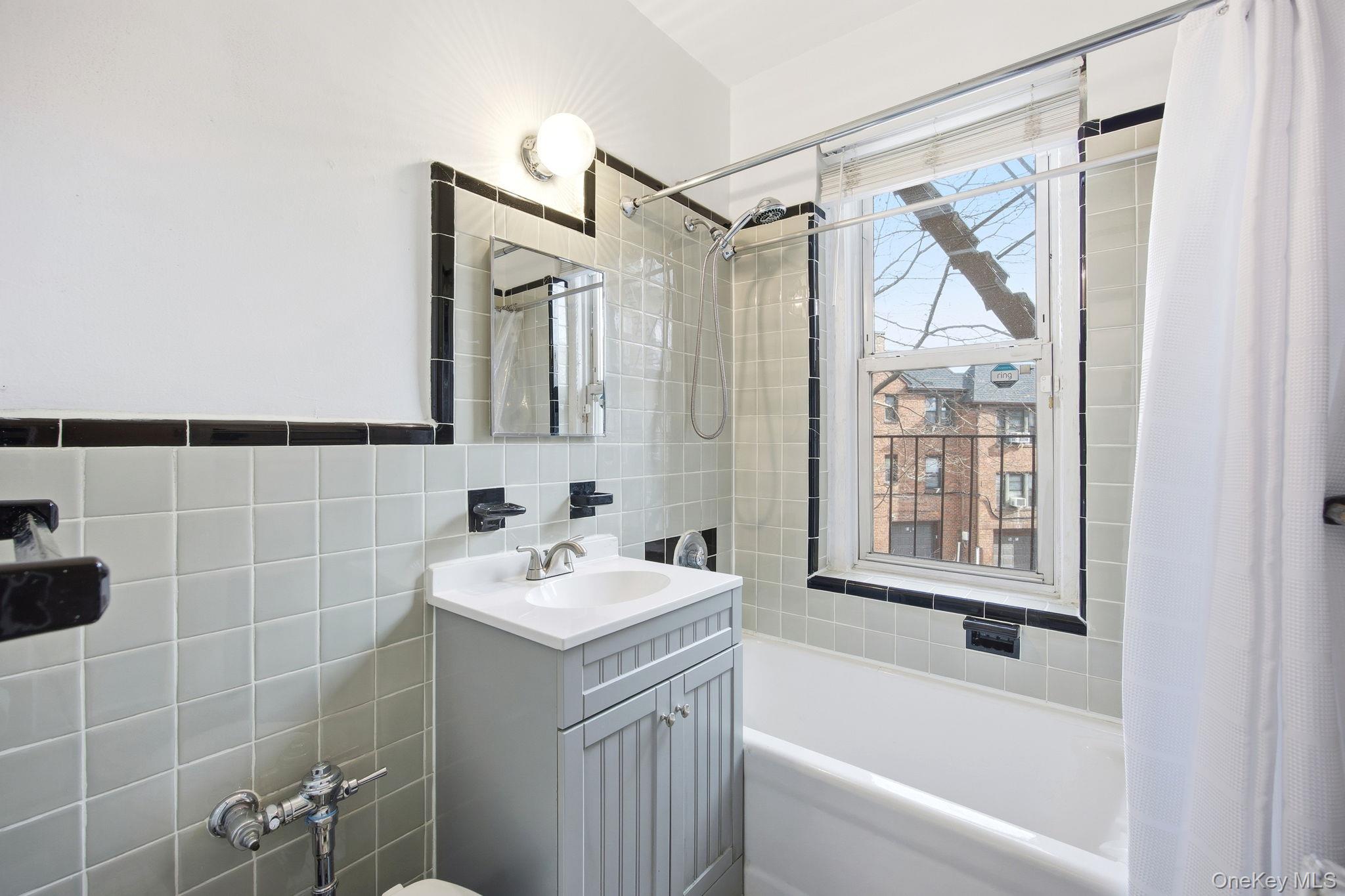 12416 84th Road, Unit 2E photo 12