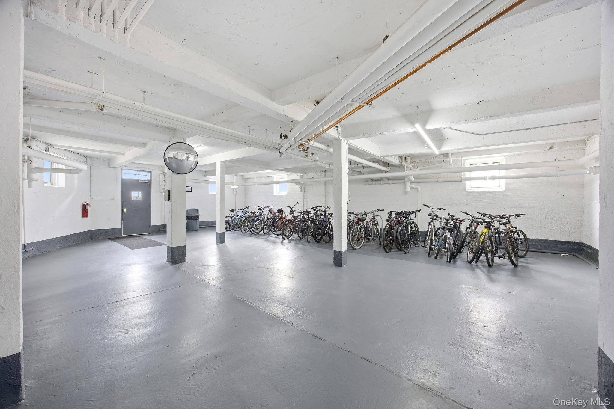 12416 84th Road, Unit 2E photo 18