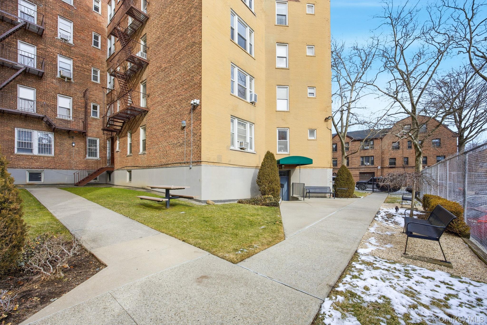12416 84th Road, Unit 2E photo 21