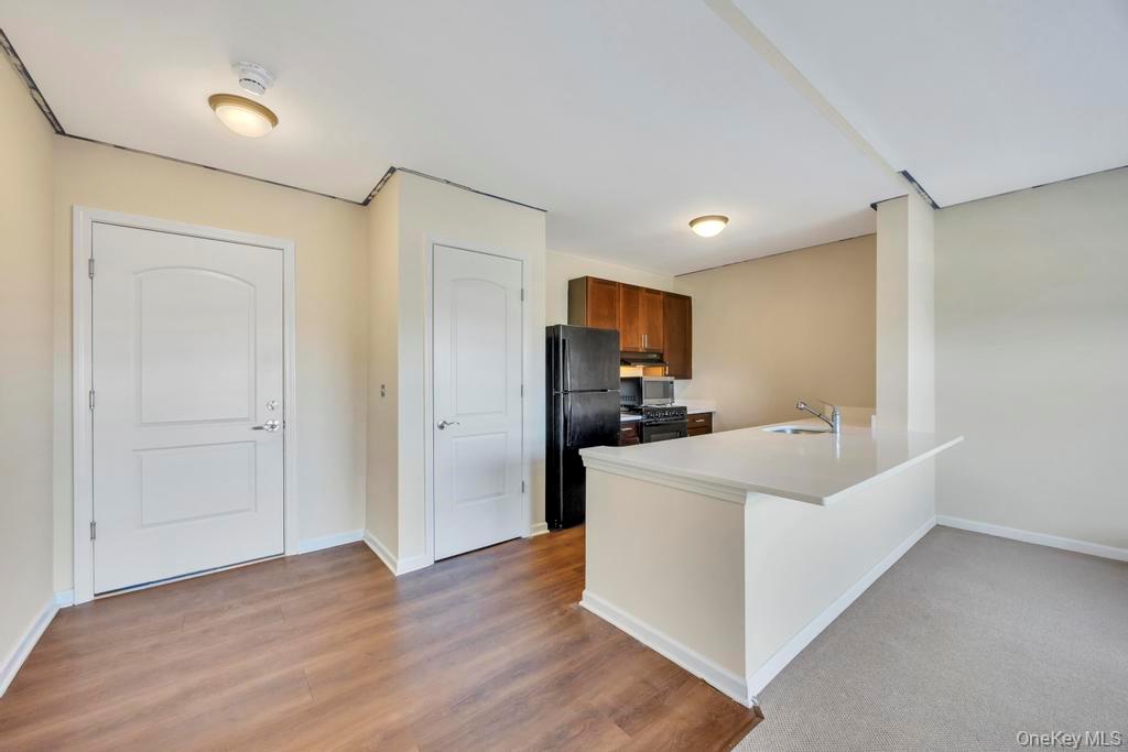 1 Meadows Lane, Unit 14 photo 9