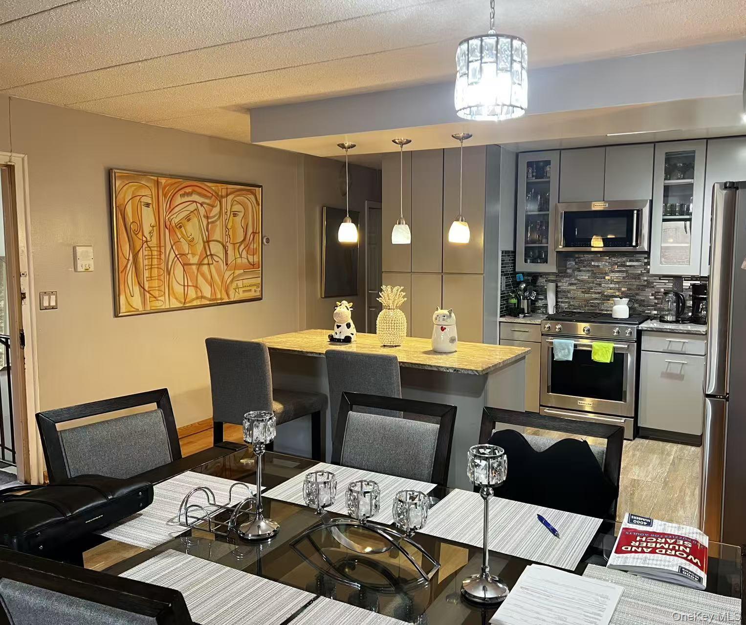 75-22 Parsons Boulevard, Unit D3 photo 5