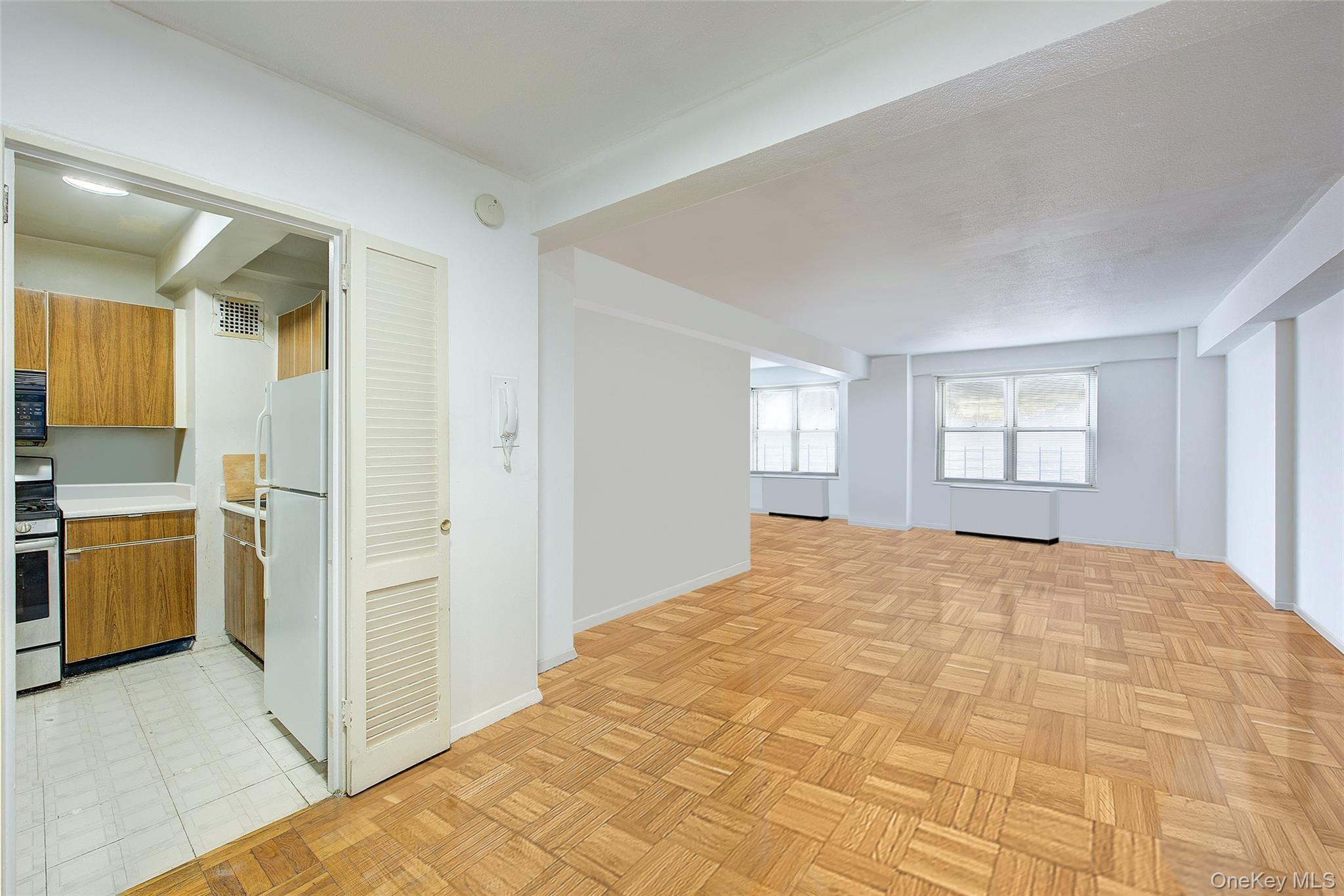 107-40 Queens Boulevard, Unit 4M photo 5