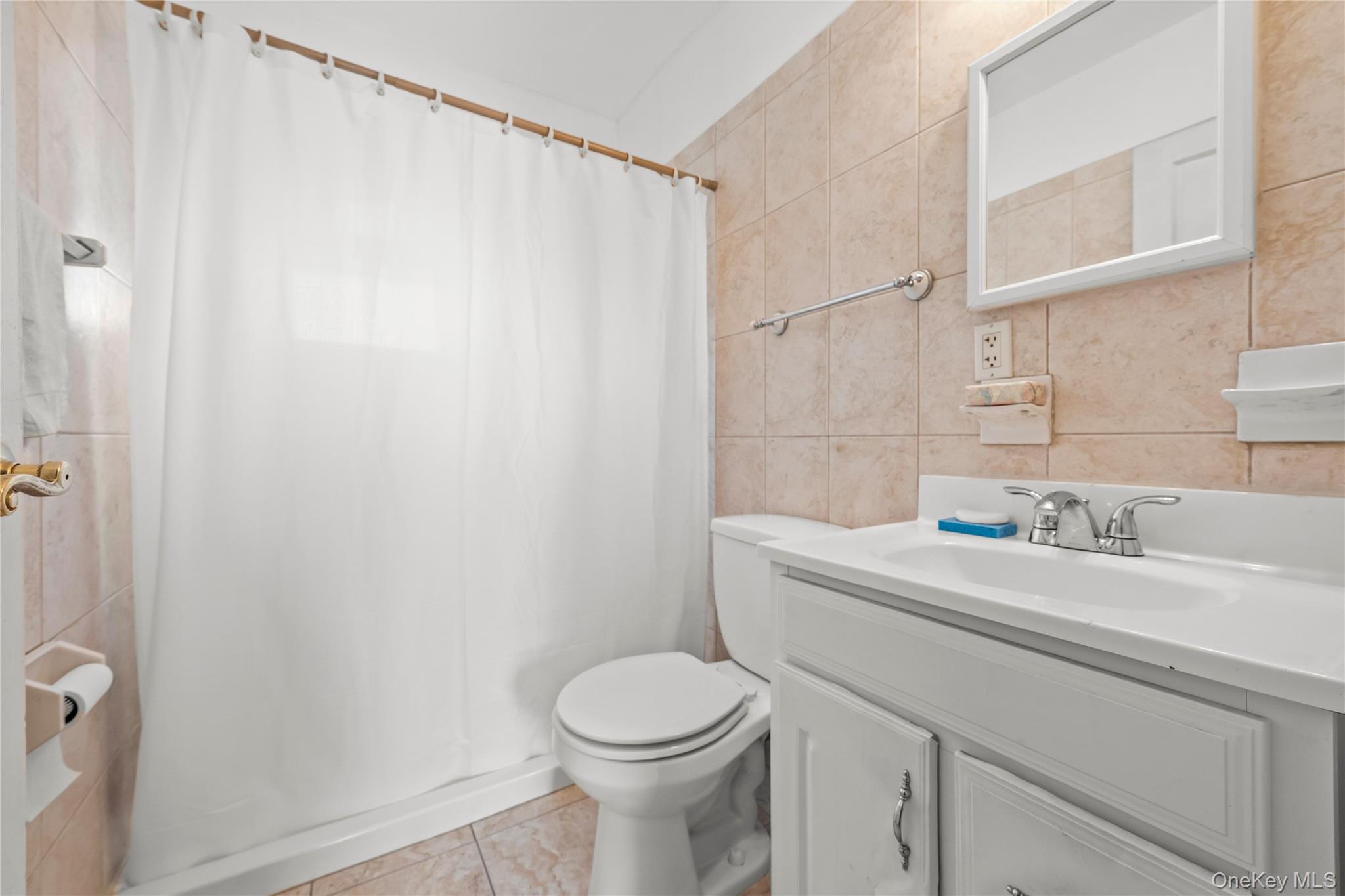8218 258th Street – For Sale photo 7