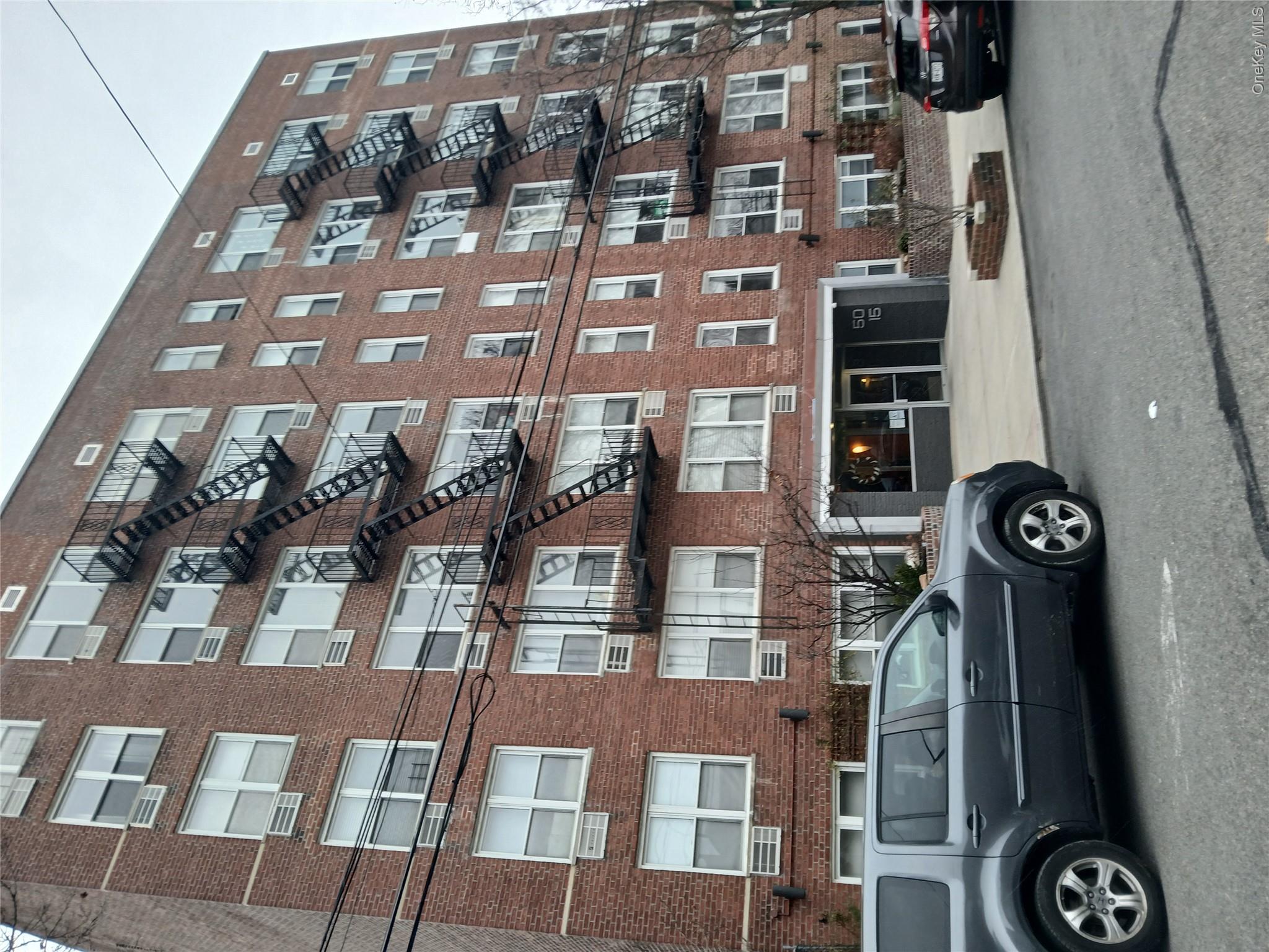 50-15 39th Street, Unit 1G photo 2