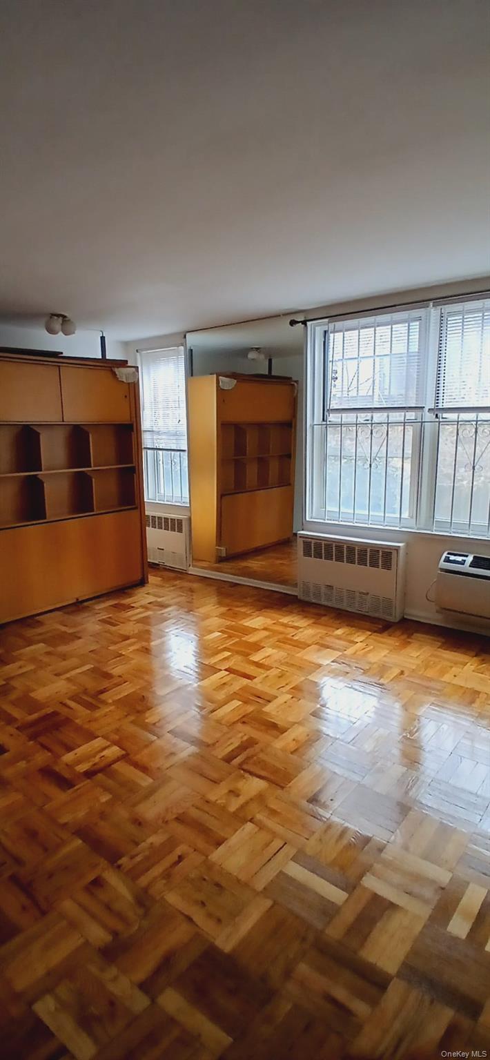 50-15 39th Street, Unit 1G photo 4