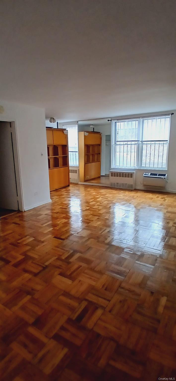 50-15 39th Street, Unit 1G photo 3