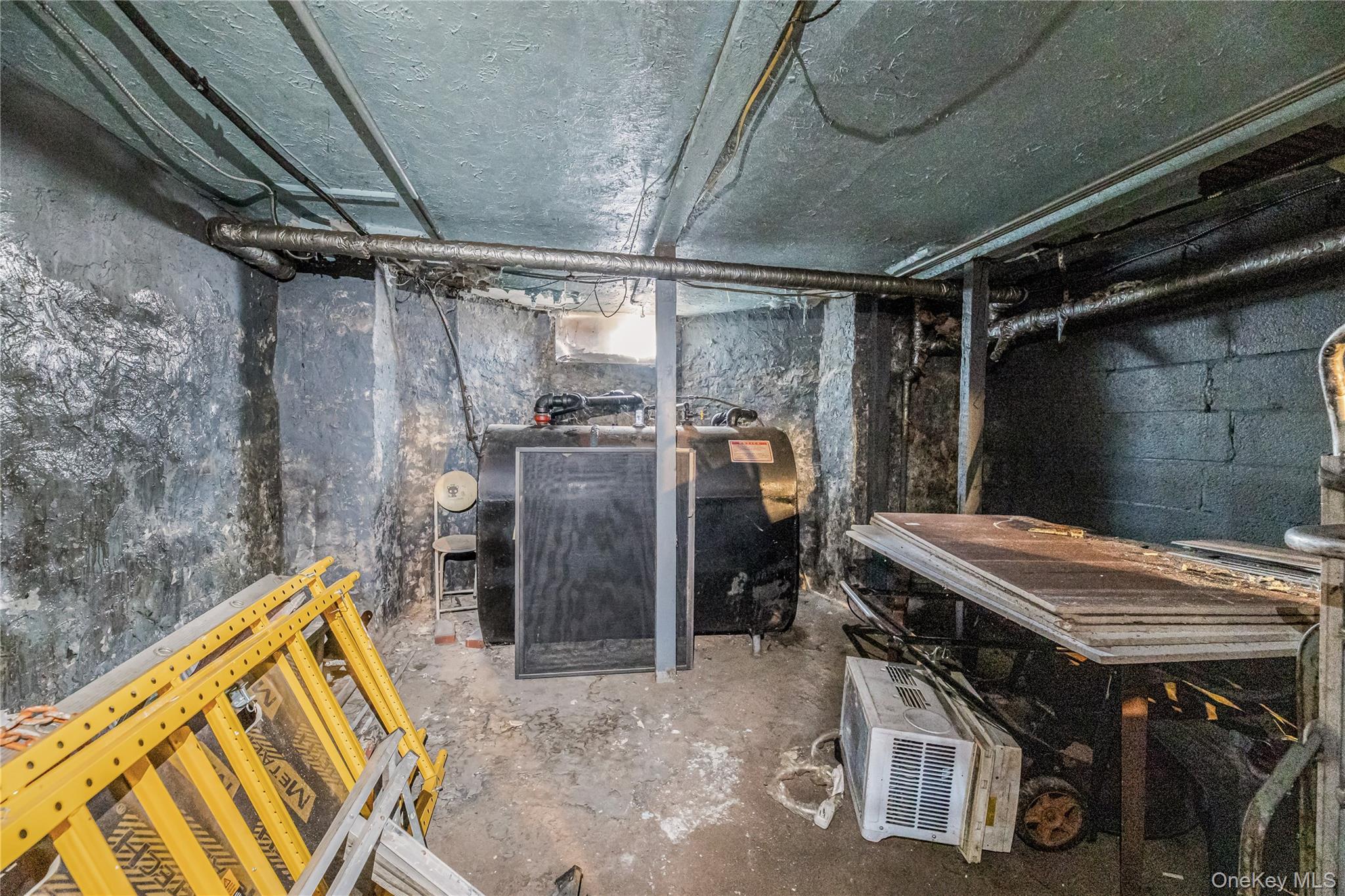 66 W 2nd Avenue – For Sale photo 33