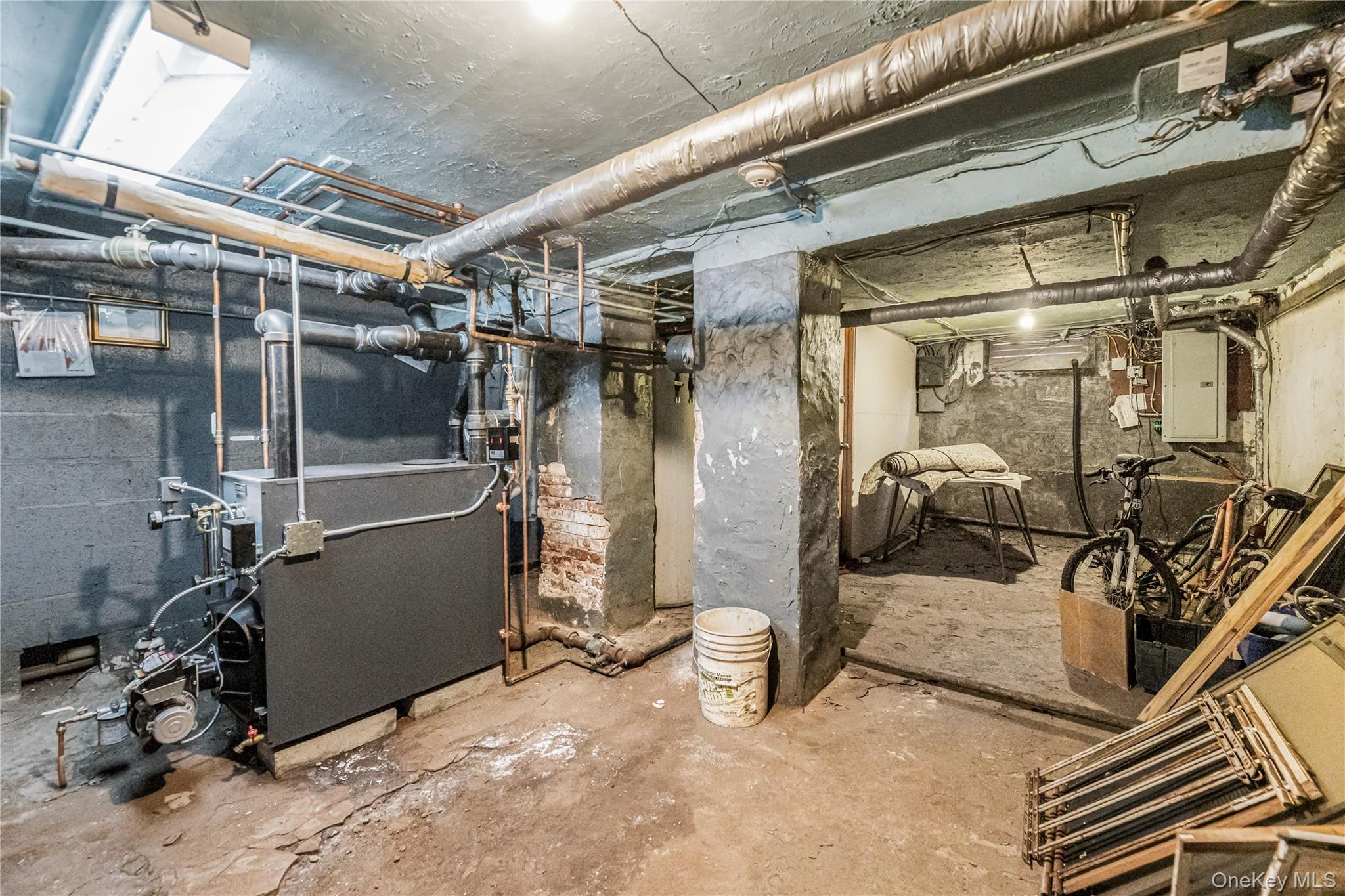 66 W 2nd Avenue – For Sale photo 32