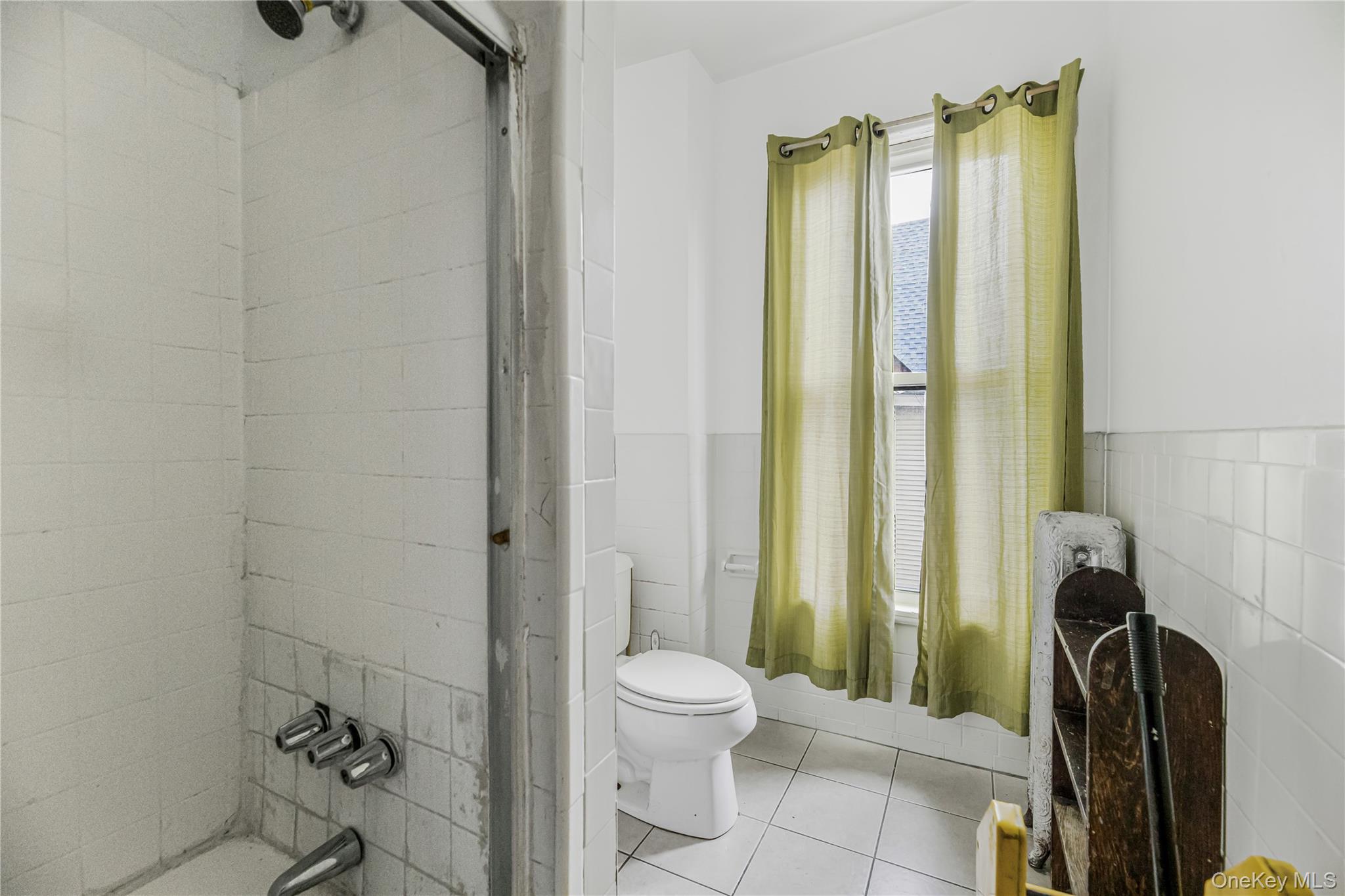 66 W 2nd Avenue – For Sale photo 16