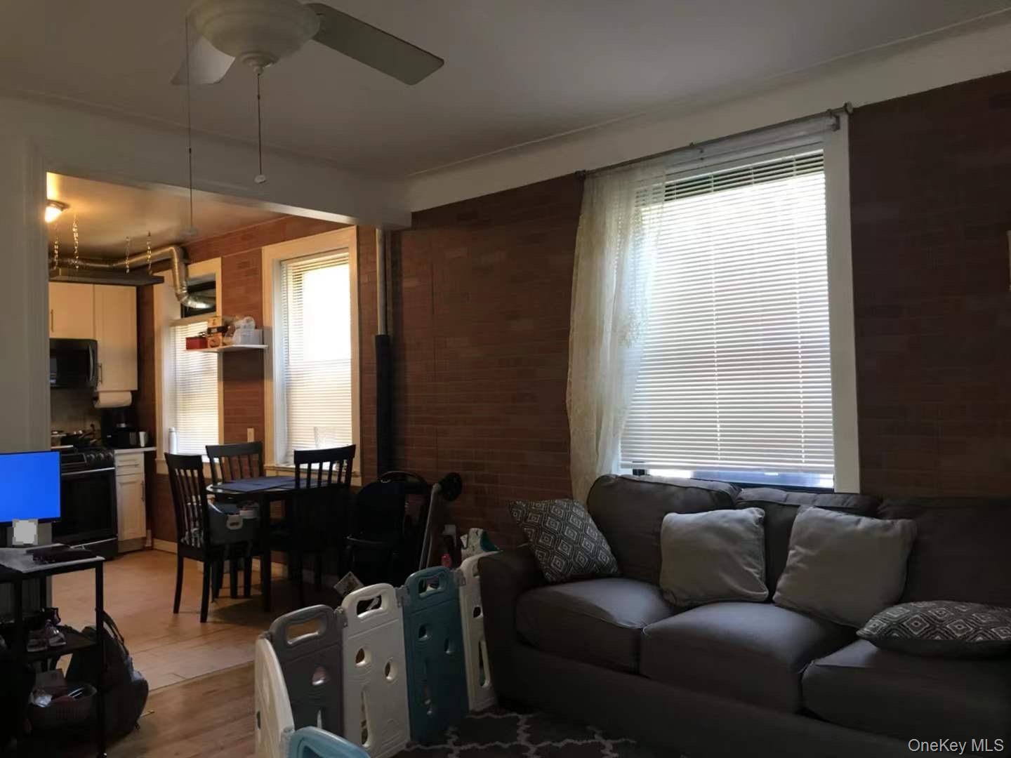 61-40 Saunders Street, Unit C5 photo 2