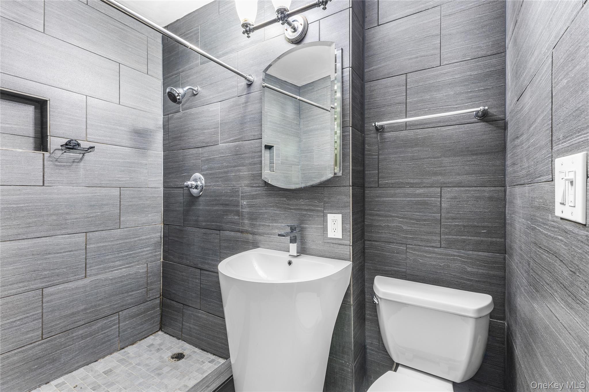 155 W 106th Street, Unit 1A photo 7