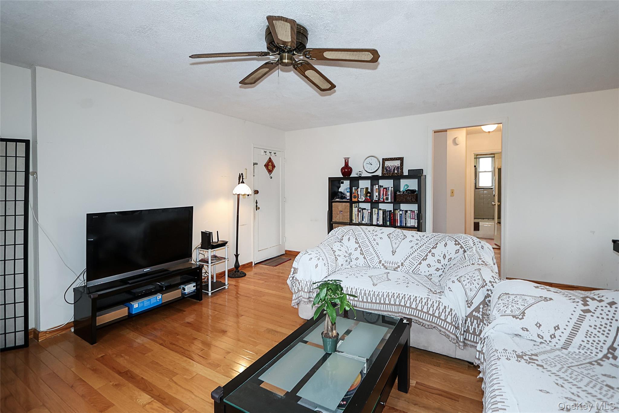 196-23 73rd Ave, Unit 2 photo 4