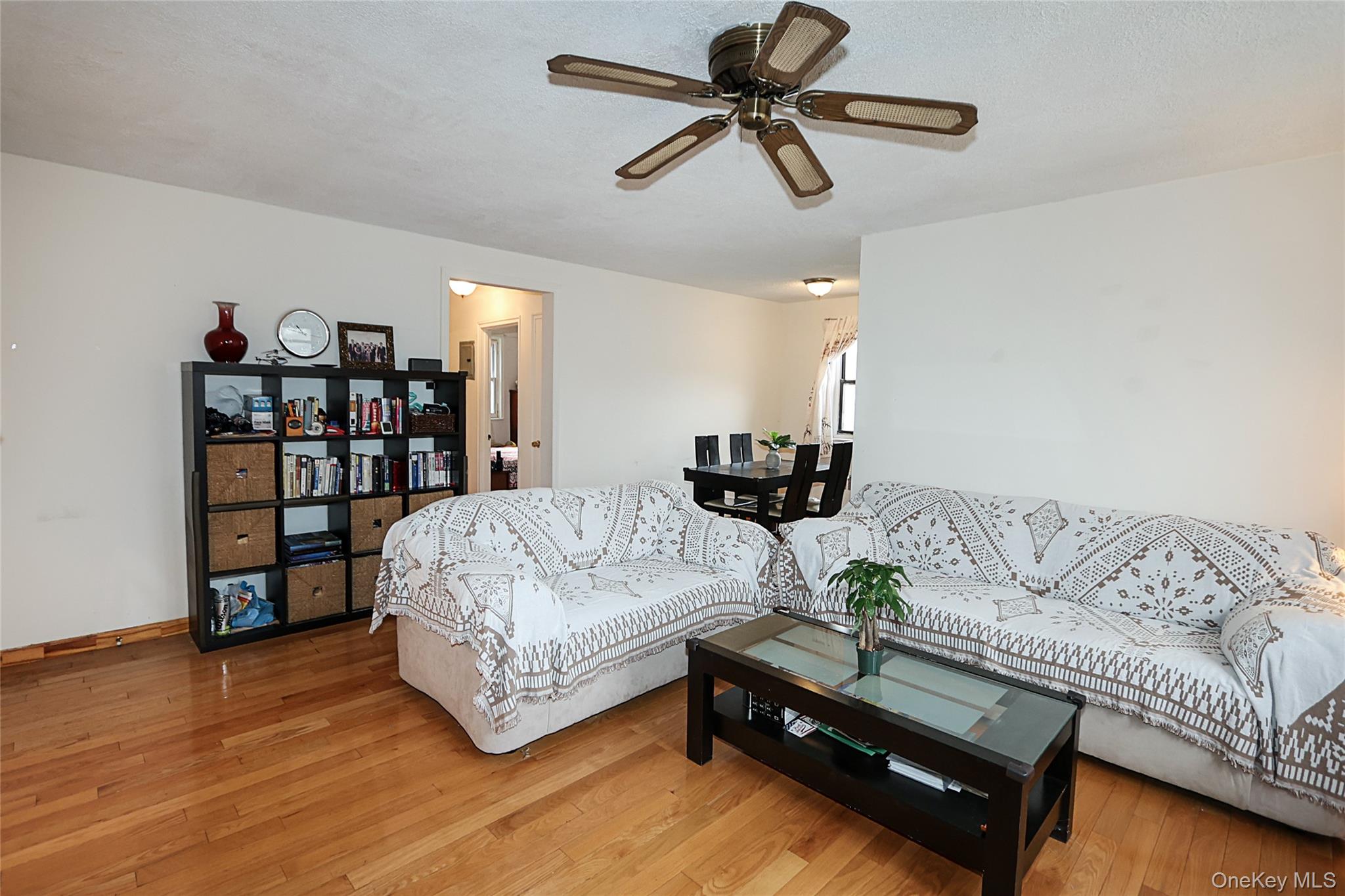 196-23 73rd Ave, Unit 2 photo 3