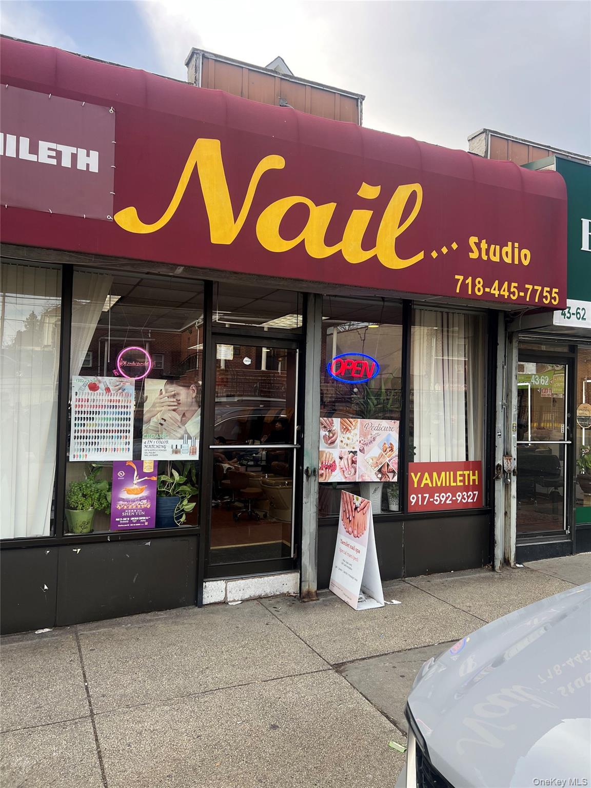 43-64 162 st – For Sale
