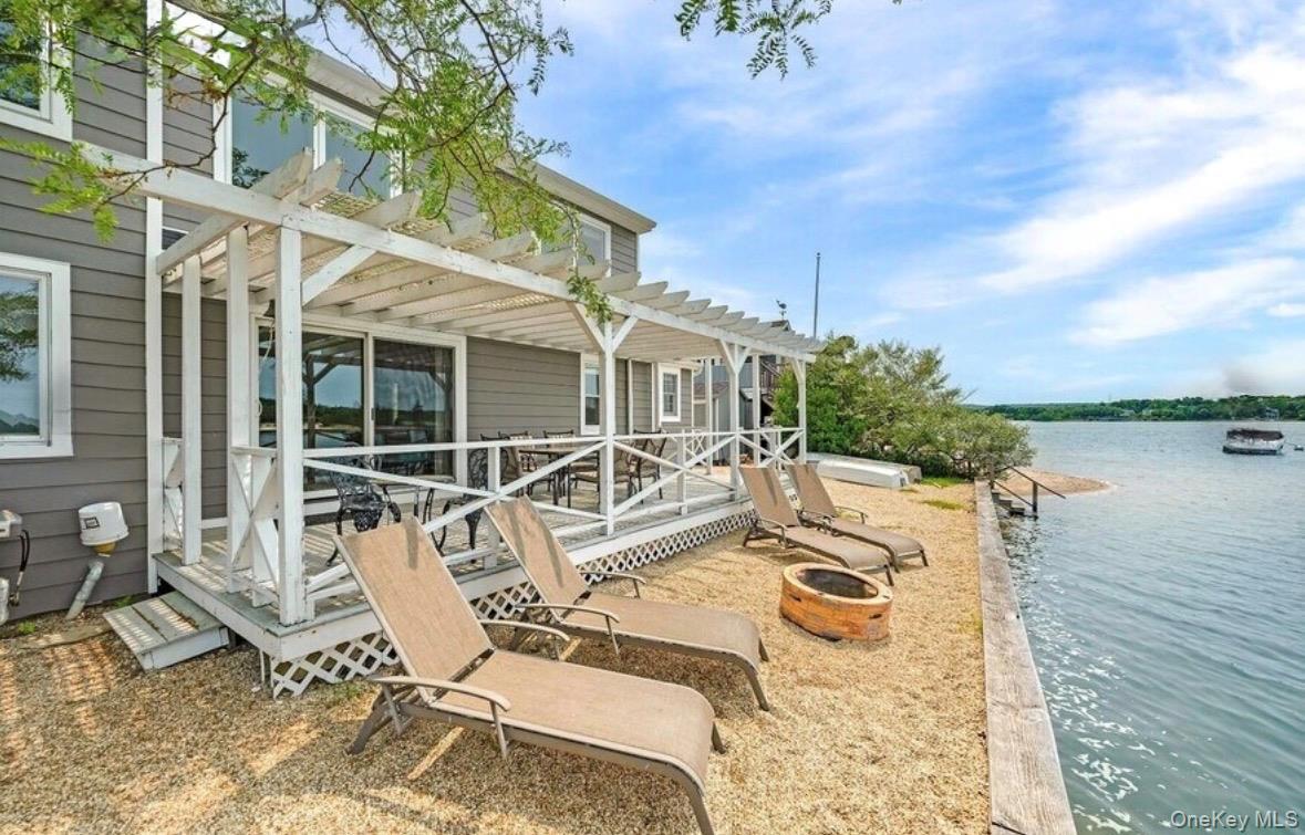 286 Towd Point Road – For Rent photo 4