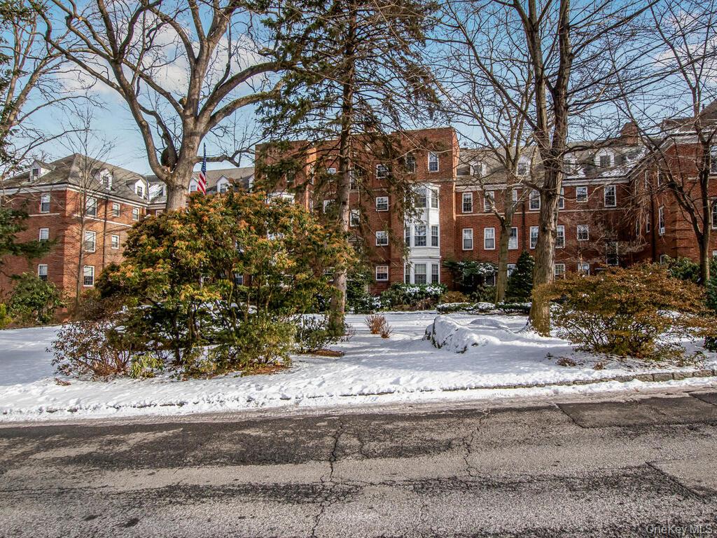 1332 Midland Avenue, Unit 3F photo 21