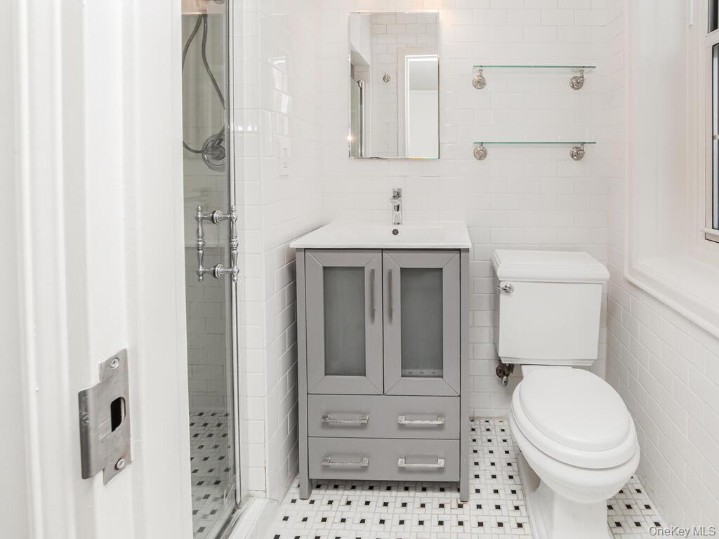 1332 Midland Avenue, Unit 3F photo 19