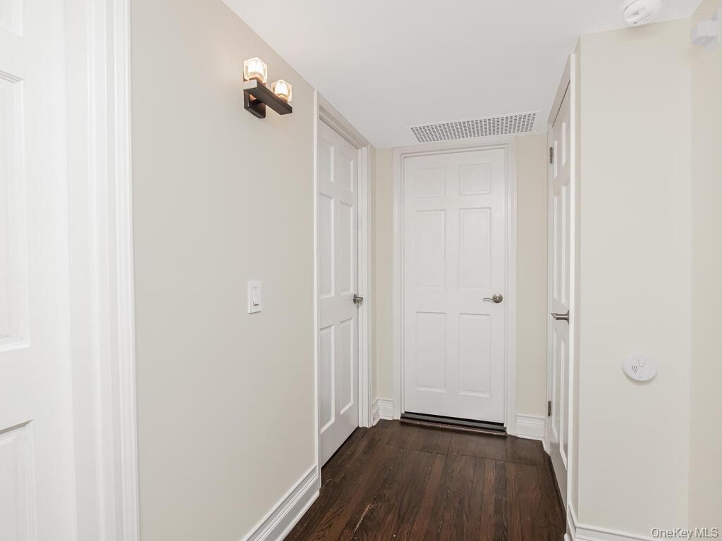 1332 Midland Avenue, Unit 3F photo 14