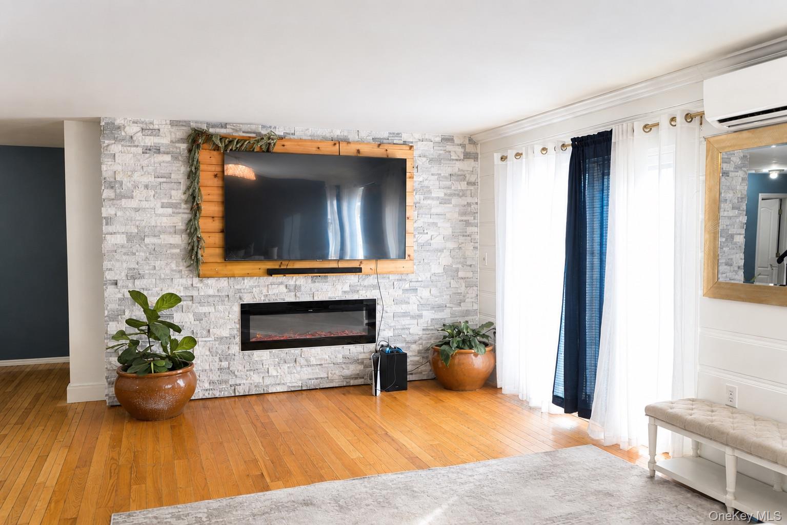 4 Manor Hills Drive – For Sale photo 2
