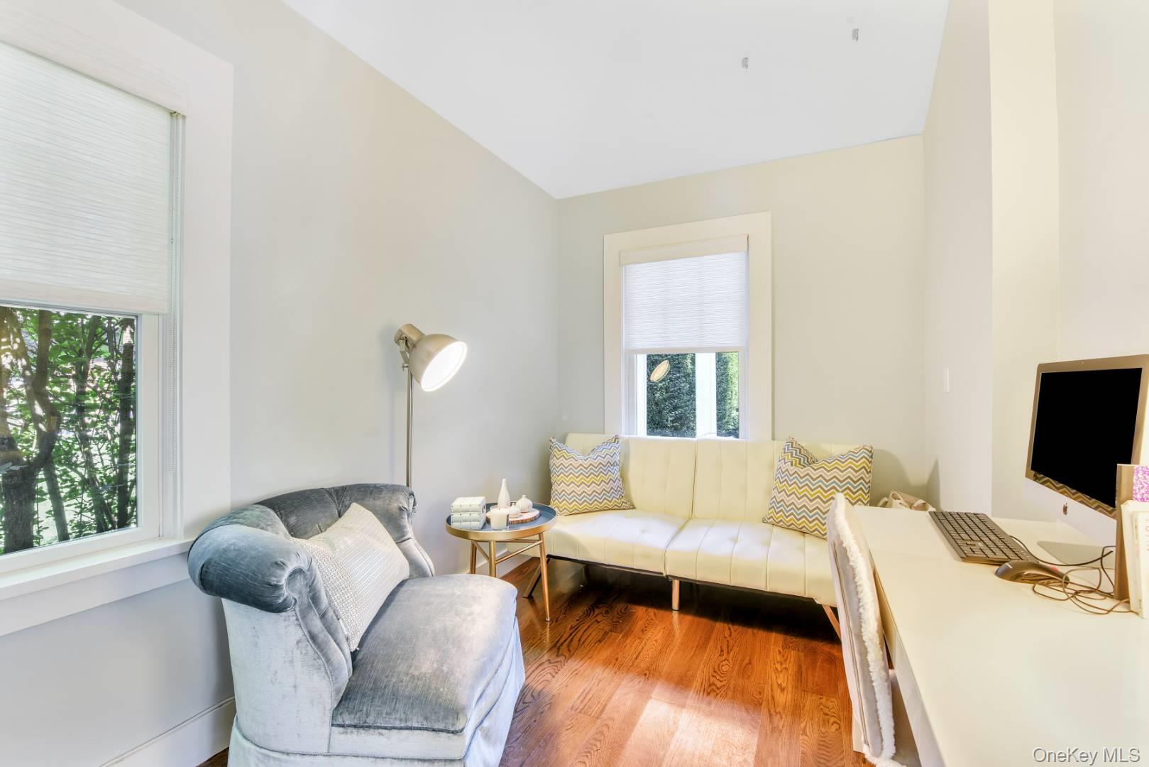 10 Henry Street – For Rent photo 13