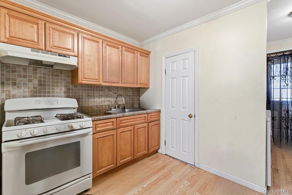 87-03 95th Avenue – For Sale photo 22