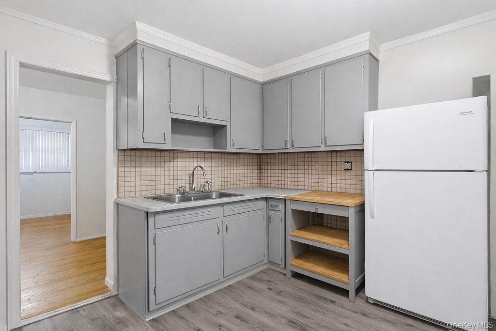 87-03 95th Avenue – For Sale photo 2