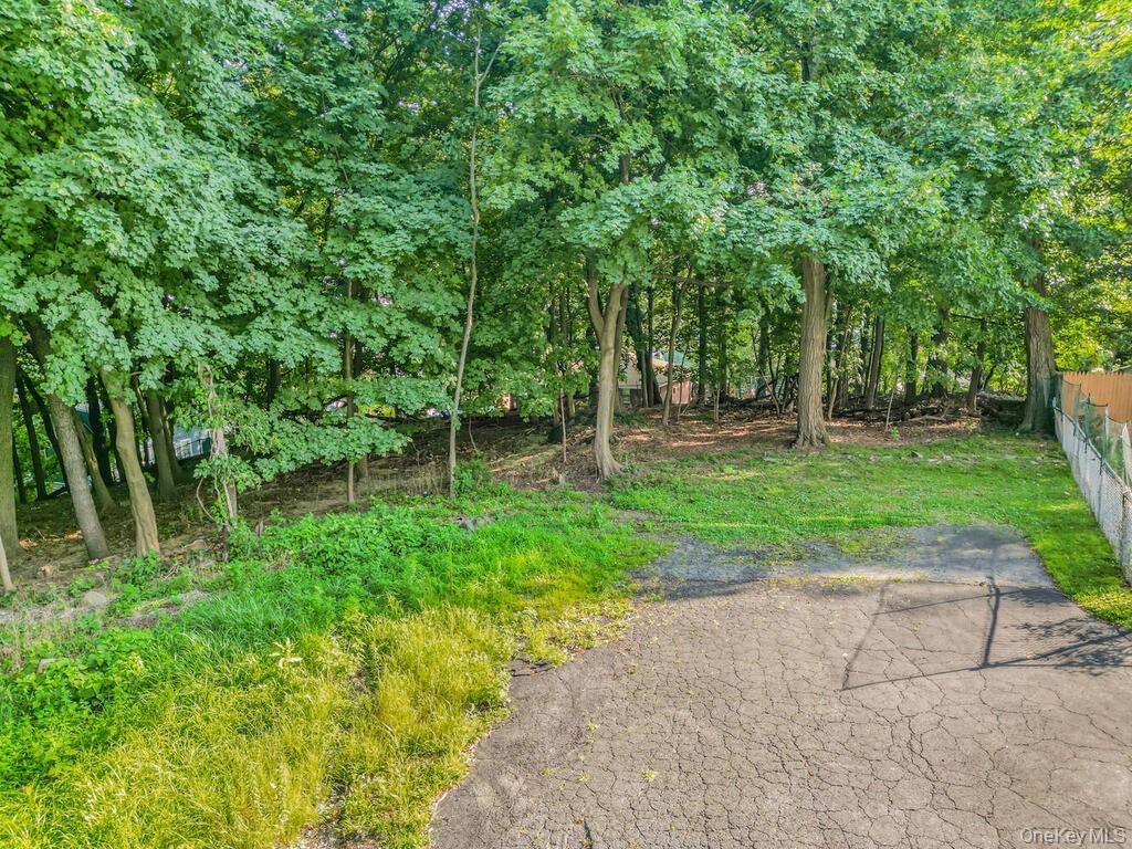 10-13-75 Dickinson Avenue – For Sale photo 16
