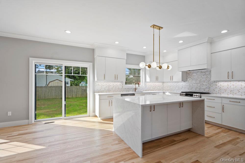 8 Violet Avenue – For Sale photo 3