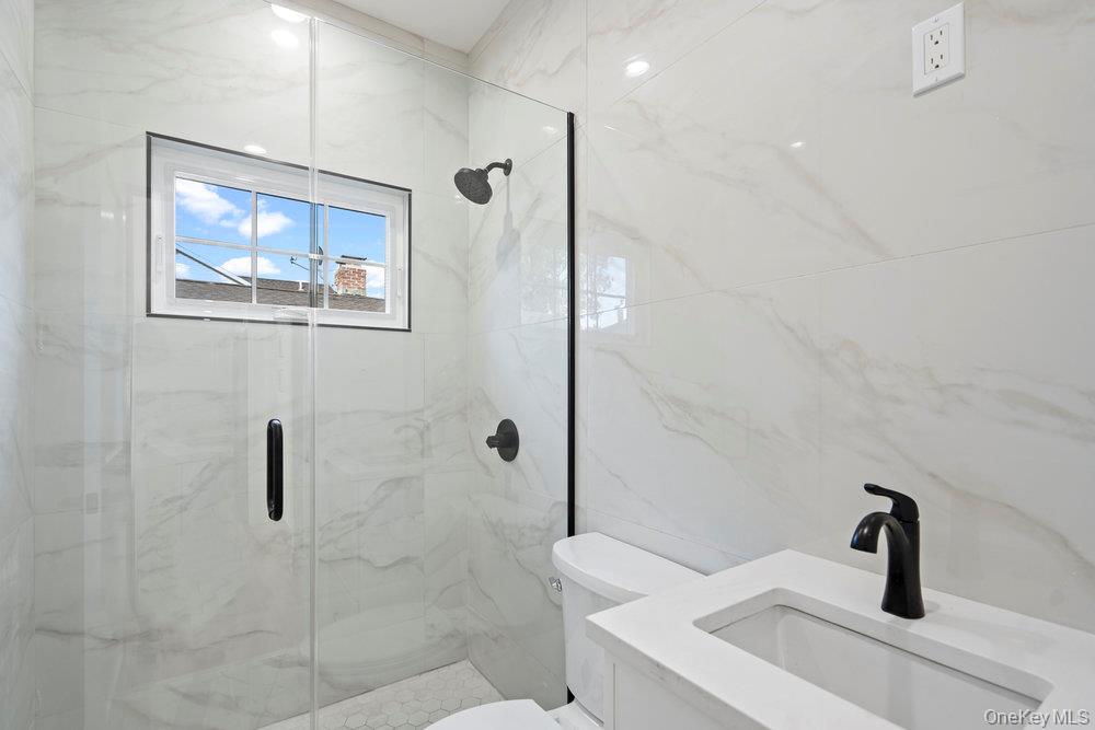 8 Violet Avenue – For Sale photo 10