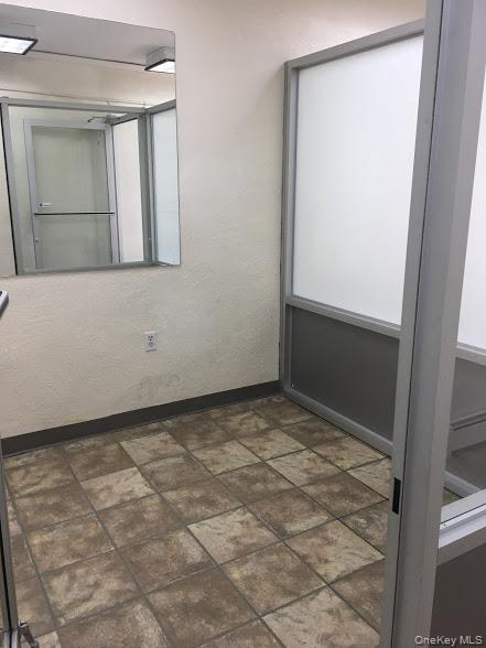 135-30 Roosevelt Avenue, Unit 3B photo 4
