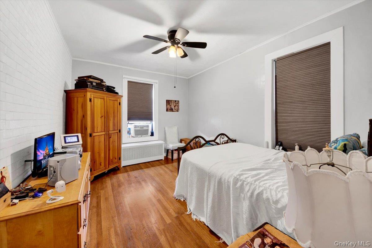 2925 Matthews Avenue, Unit 5H photo 7