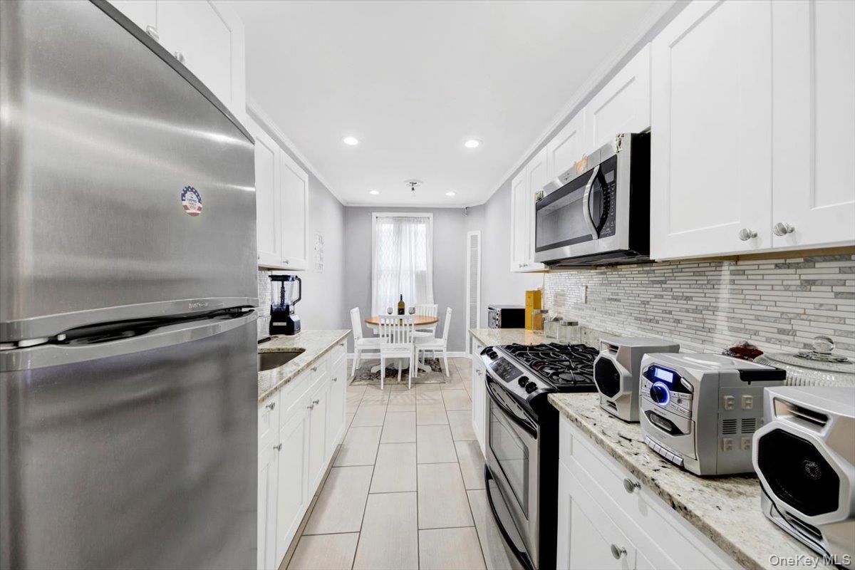 2925 Matthews Avenue, Unit 5H photo 15