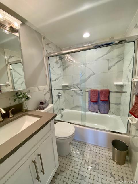 105 Westwood Drive, Unit 125 photo 7