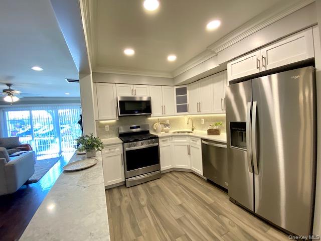 105 Westwood Drive, Unit 125 photo 2