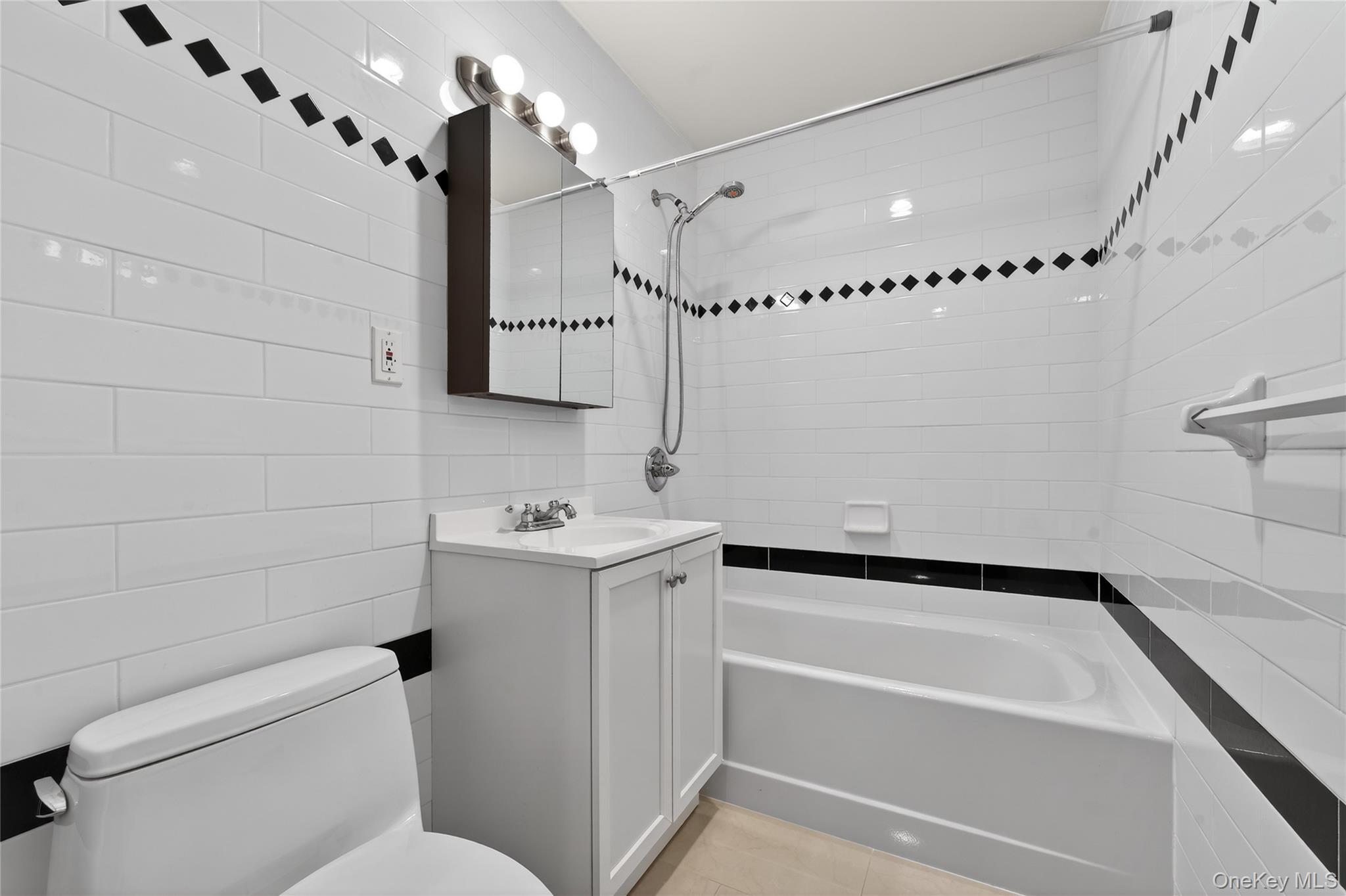 149-06 Northern Boulevard, Unit 501 photo 23