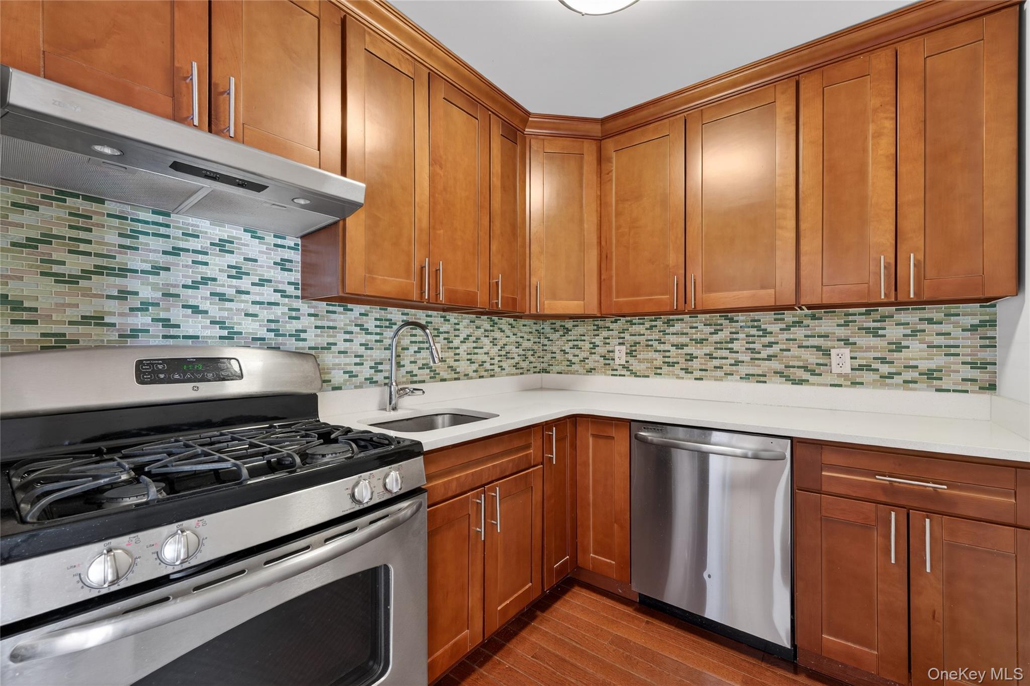 149-06 Northern Boulevard, Unit 501 photo 12