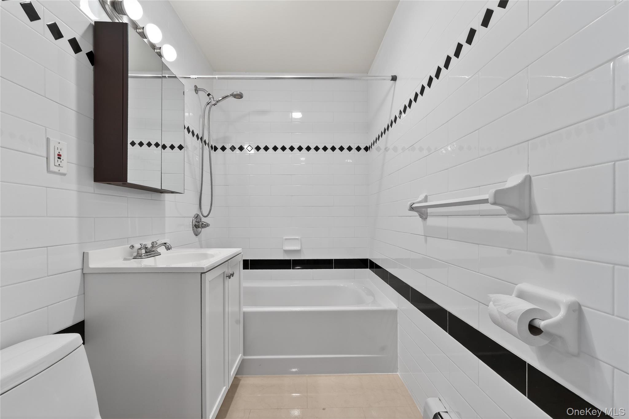 149-06 Northern Boulevard, Unit 501 photo 22